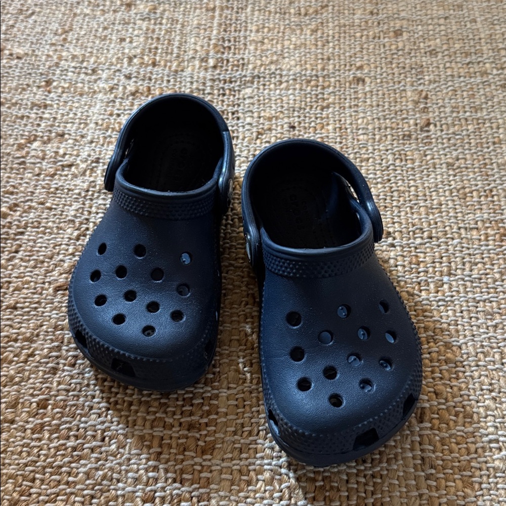 Crocs toddler boy size 8c